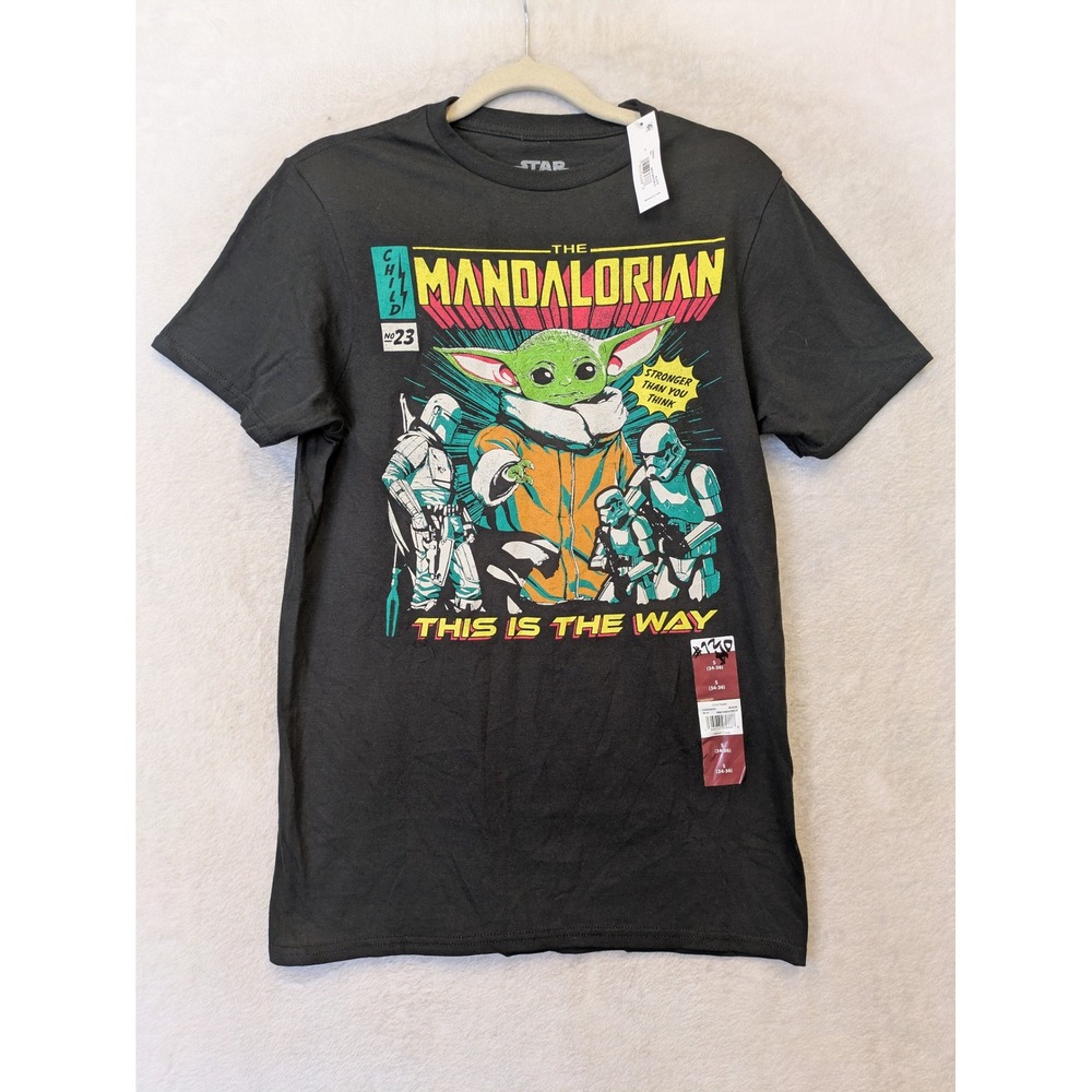 NEW Mad Engine T-Shirt‎ Men's Small Black Mandalorian Grogu Comic Graphic Tee